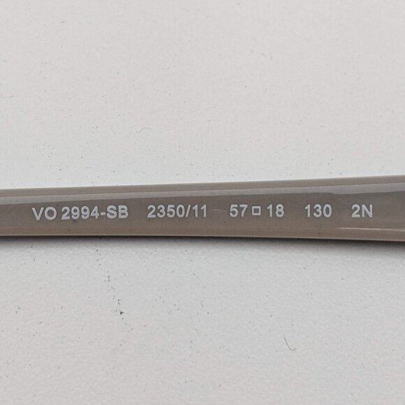 🕶️Vogue VO2994-SB 2350/11 Sunglasses 57/18 130 /KAG109🕶️ - Picture 3 of 6